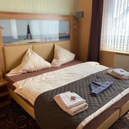 Отель Gaestehaus Seestern Куксхафен Экстерьер фото